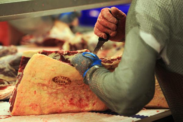 Tyson's profits rise; 2 Sisters close pork facility; Muller exits A2 Corp Venture Tyson's profits rise; 2 Sisters close pork facility; Muller exits A2 Corp Venture