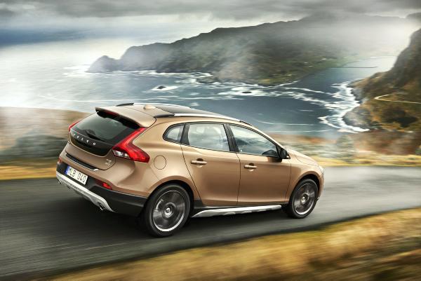 Volvo adds extras for 2014 models Volvo adds extras for 2014 models