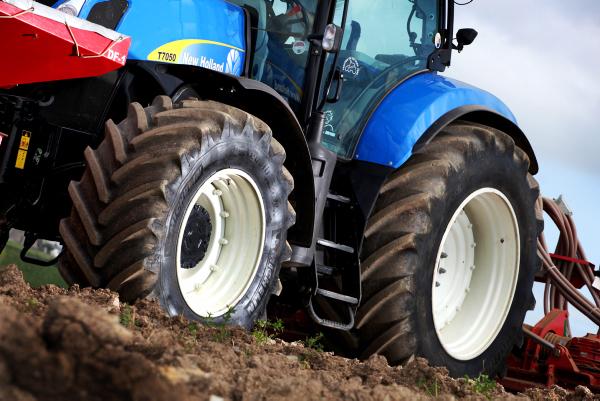 Take time for tractor tyre care Take time for tractor tyre care