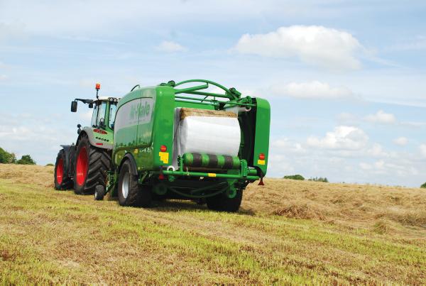 McHale adds new bale feeders for Ploughing 2014 McHale adds new bale feeders for Ploughing 2014