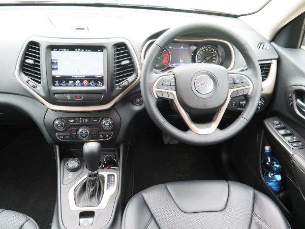 Cherokee boasts new style and performance Cherokee boasts new style and performance