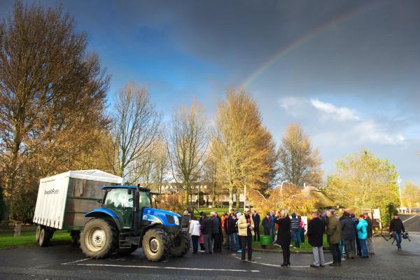 Farmers commence second wave of beef factory protests Farmers commence second wave of beef factory protests
