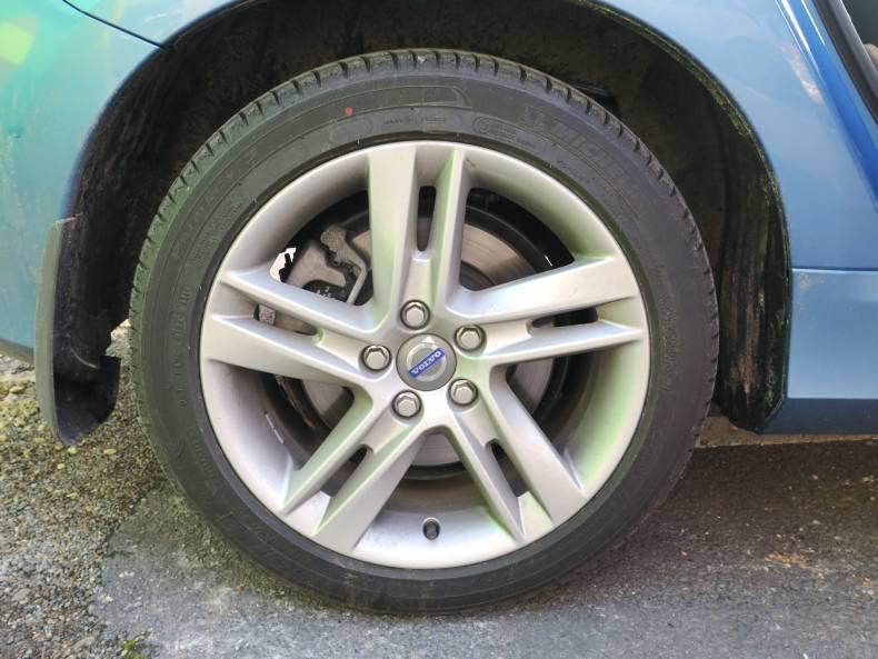 Volvo S60 - new style with new economy Volvo S60 - new style with new economy