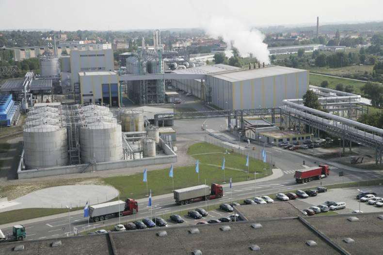 Low sugar prices weigh on Suedzucker first quarter profits Low sugar prices weigh on Suedzucker first quarter profits