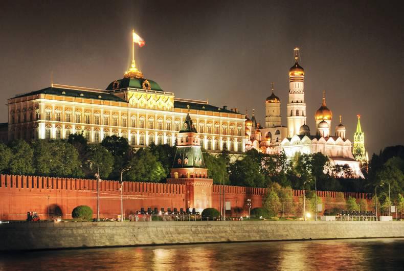 Russia to destroy food imports skirting ban Russia to destroy food imports skirting ban