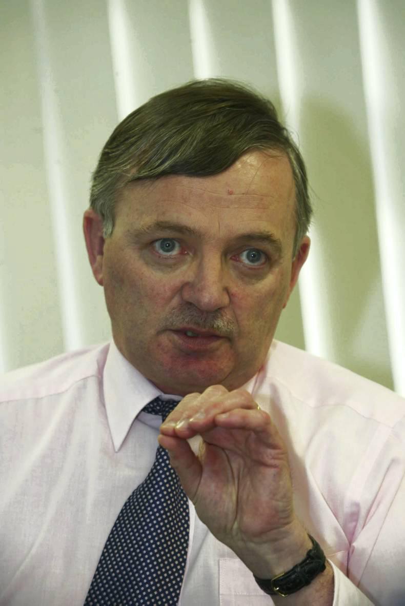 Payments Paud about to slip out the back door Payments Paud about to slip out the back door