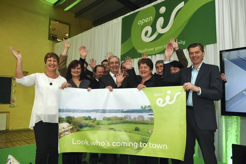 Cavan community win high-speed fibre broadband Cavan community win high-speed fibre broadband