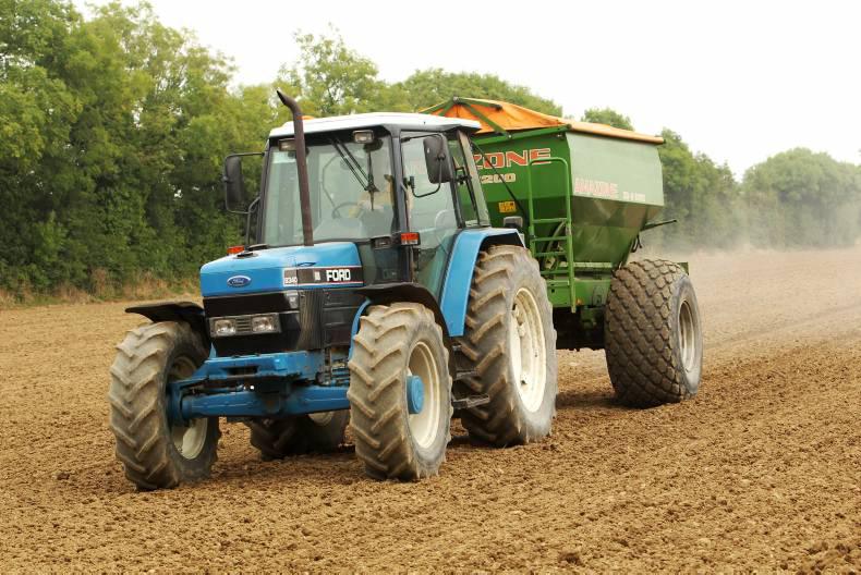 Soil and fertiliser for tillage yield improvement Soil and fertiliser for tillage yield improvement
