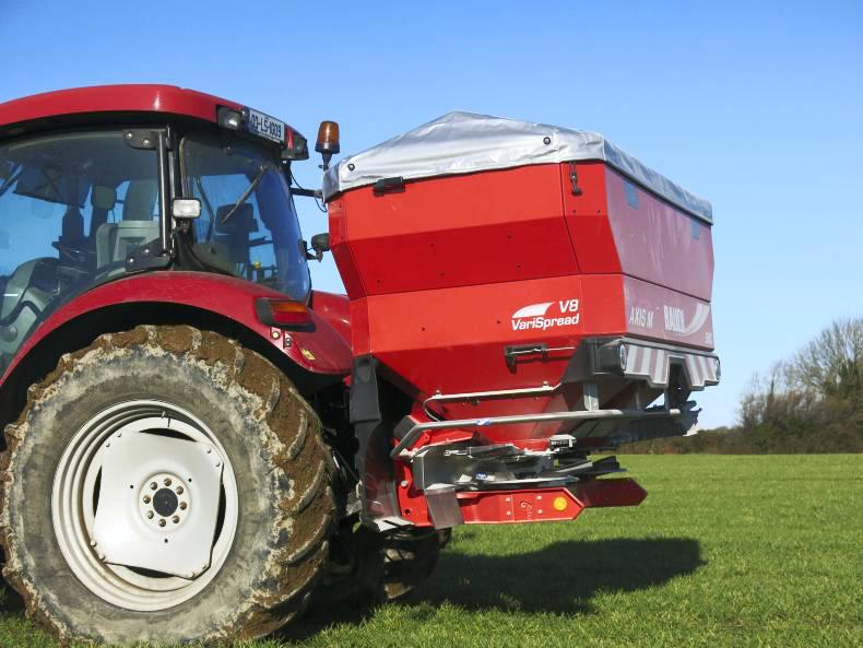 Watch: Clever Rauch gives precise fertiliser spread control Watch: Clever Rauch gives precise fertiliser spread control