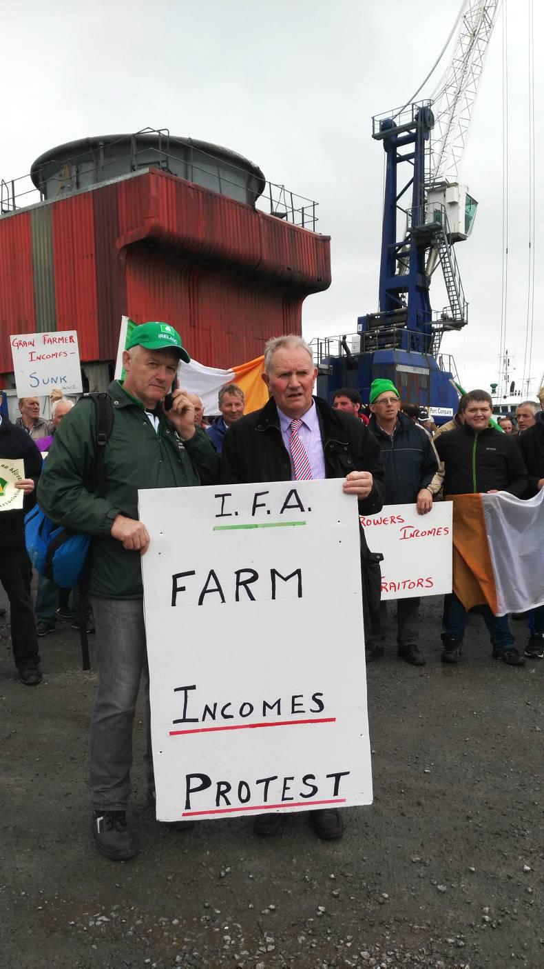 Farmers hold protest over grain prices at Limerick port Farmers hold protest over grain prices at Limerick port