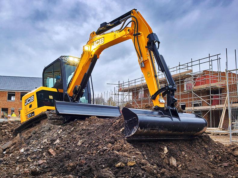 ECI JCB Unveil new Excavators at Ploughing