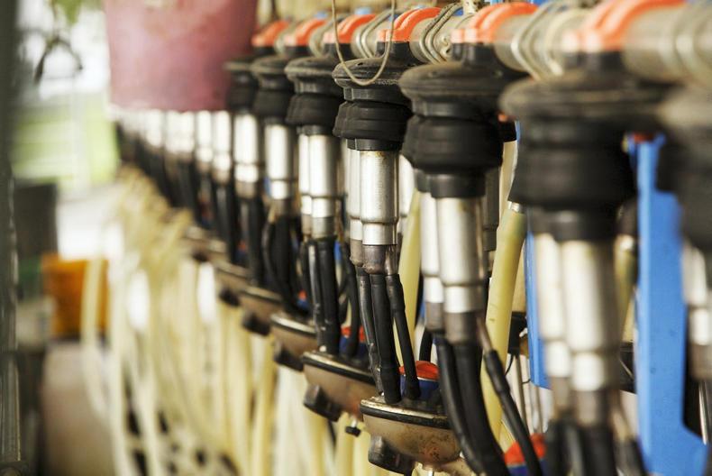 Three ways to control energy costs in the milking parlour Three ways to control energy costs in the milking parlour