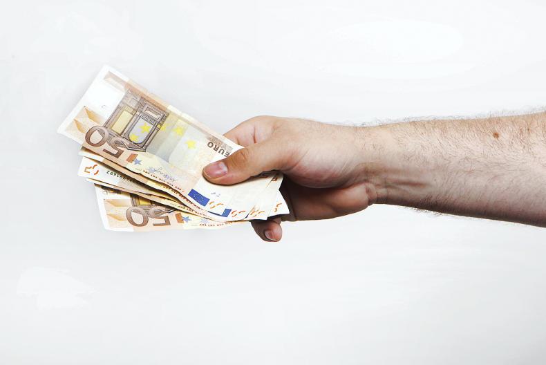 1,200 young farmers awaiting payments 1,200 young farmers awaiting payments