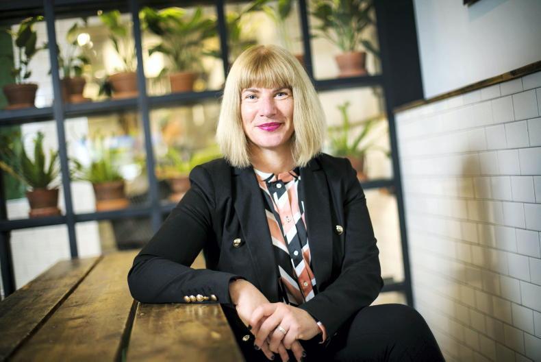 COVID-19 collapses the eating out trade COVID-19 collapses the eating out trade