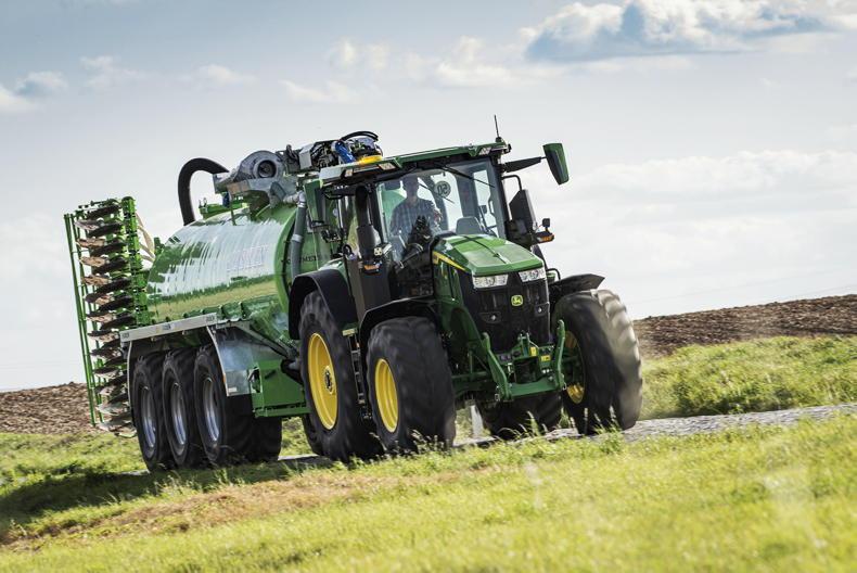 John Deere 7R 330 sets DLG efficiency benchmark John Deere 7R 330 sets DLG efficiency benchmark