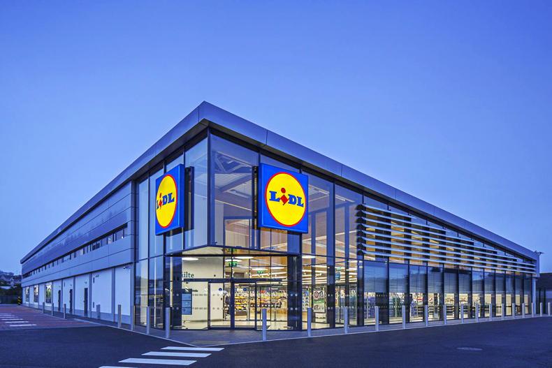 Fresh milk row a distraction to main label message Fresh milk row a distraction to main label message