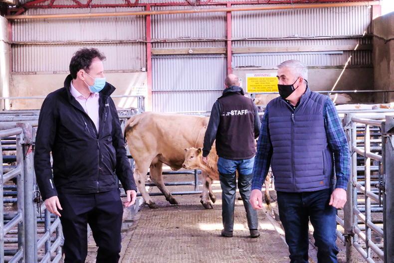 Minister welcomes farmers back ringside Minister welcomes farmers back ringside