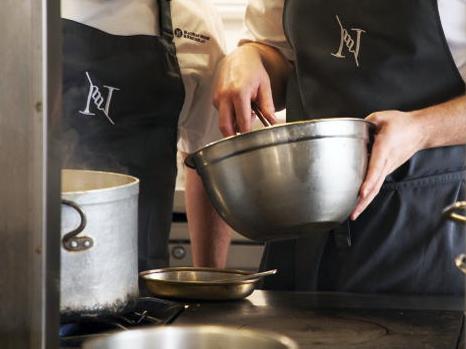 Hotel chain to tackle chef staff shortage Hotel chain to tackle chef staff shortage