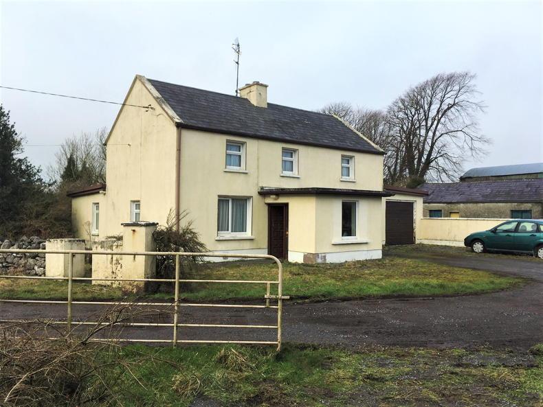 Rural dwellers' energy cost increases up €46 per week - report Rural dwellers' energy cost increases up €46 per week - report