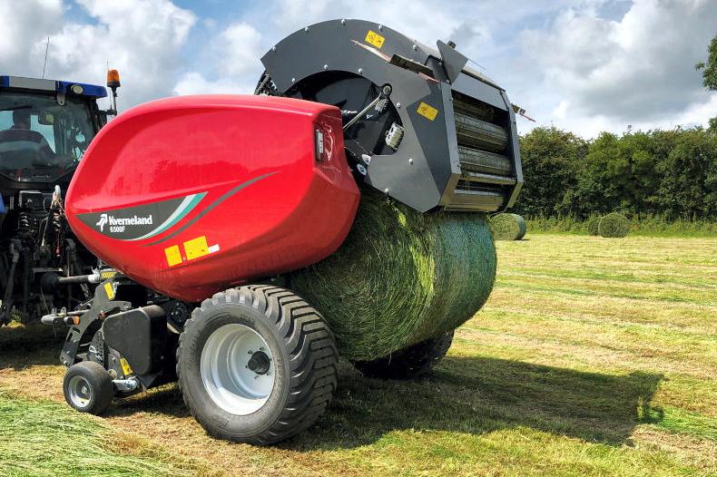 Kverneland Balers – heavy silage, heavy-duty balers Kverneland Balers – heavy silage, heavy-duty balers