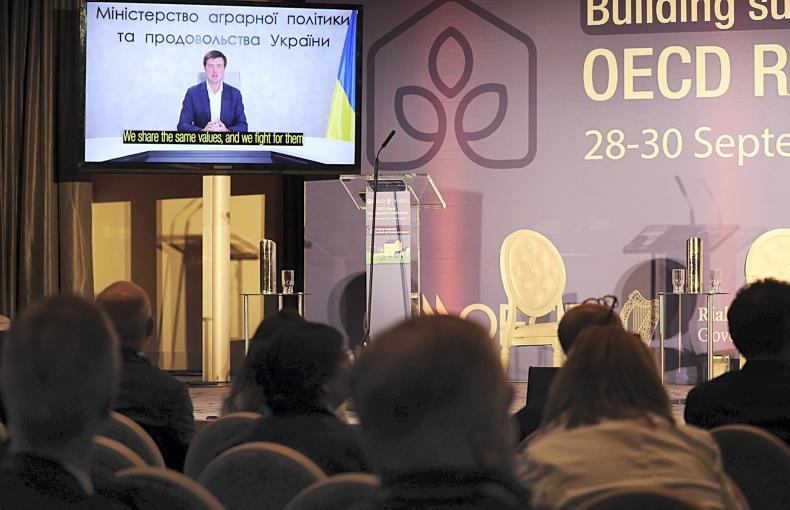 Ukraine to bring its farmers in line with EU Green Deal Ukraine to bring its farmers in line with EU Green Deal