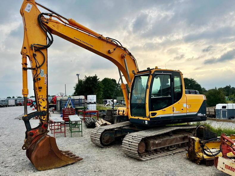 A 2017 Hitachi Zaxis 38U 3t digger sells for €26,250 at Hennessy’s auction A 2017 Hitachi Zaxis 38U 3t digger sells for €26,250 at Hennessy’s auction