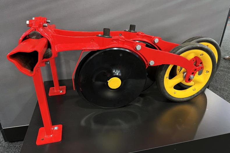 Väderstad ups the pressure with new coulter arm on Spirit and Inspire drills Väderstad ups the pressure with new coulter arm on Spirit and Inspire drills