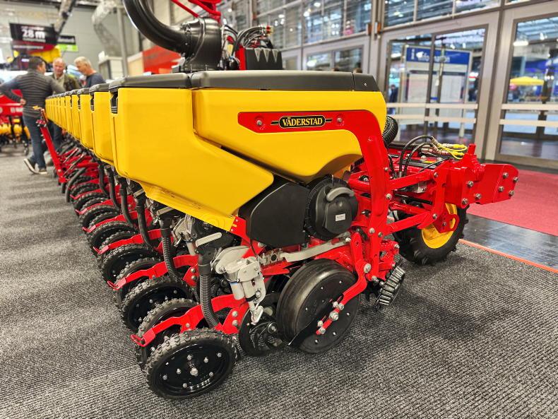 Väderstad ups the pressure with new coulter arm on Spirit and Inspire drills Väderstad ups the pressure with new coulter arm on Spirit and Inspire drills