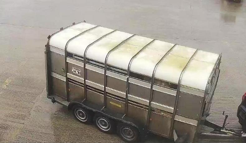 Trailer worth €9,000 stolen from outside farmer's house in Co Galway Trailer worth €9,000 stolen from outside farmer's house in Co Galway