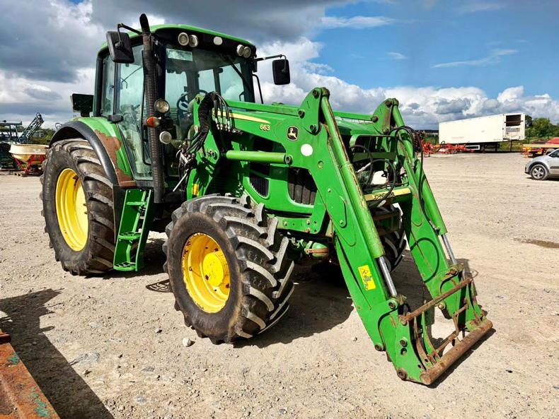 Low houred Deere tops Laois auction Low houred Deere tops Laois auction