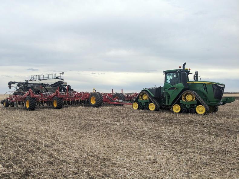 Inside the 3,000ac Canadian farm sowing 38 acres an hour Inside the 3,000ac Canadian farm sowing 38 acres an hour