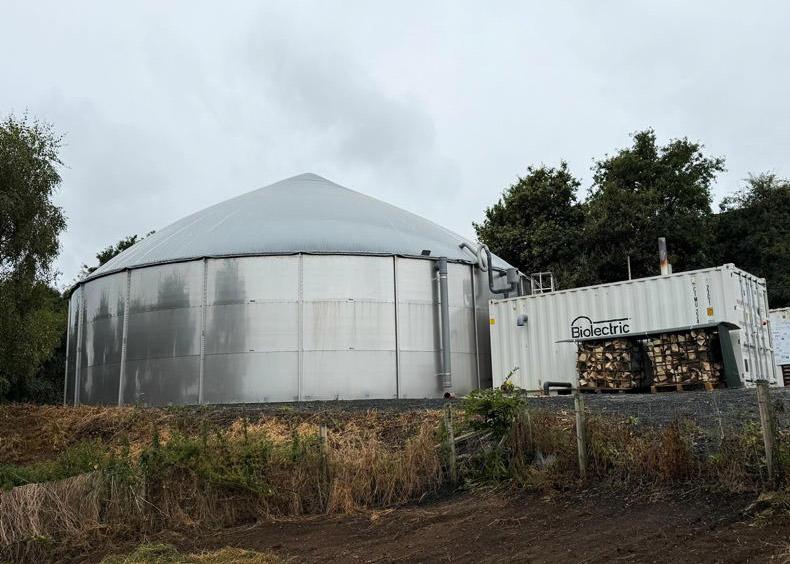 Slurry-powered AD plant pays on NI dairy farm Slurry-powered AD plant pays on NI dairy farm