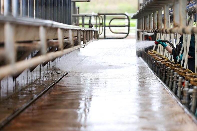 Co-ops urged to raise milk price amid autumn supply fears Co-ops urged to raise milk price amid autumn supply fears
