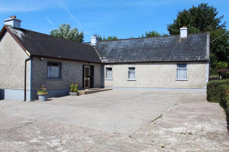 36ac Tipperary residential farm hits market with €600,000 guide 36ac Tipperary residential farm hits market with €600,000 guide