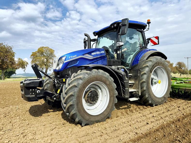 Sales rise at CNH as profits fall Sales rise at CNH as profits fall