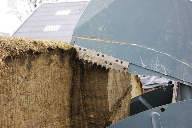 Dutch firm's clever silage grab designed to leave pit face 'like it was shaven' Dutch firm's clever silage grab designed to leave pit face 'like it was shaven'