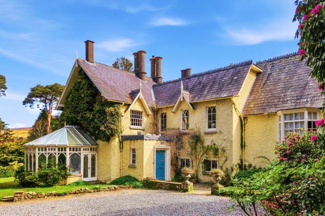 From political hideout to Netflix film set: Glenasmole home for €2.99m From political hideout to Netflix film set: Glenasmole home for €2.99m