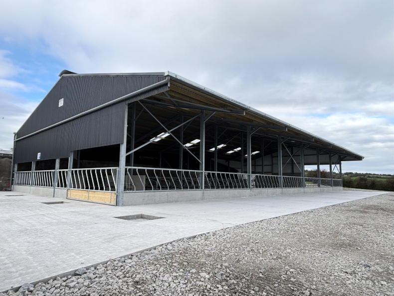 One new shed tackles two problems on this 180-cow Kilkenny dairy farm One new shed tackles two problems on this 180-cow Kilkenny dairy farm